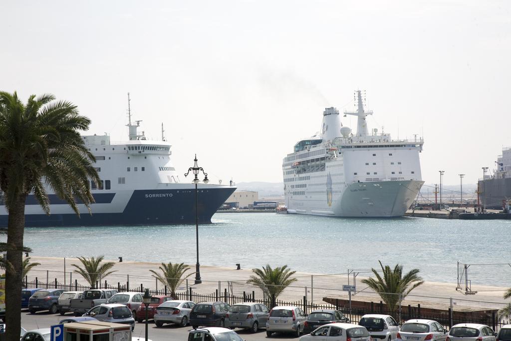 B&B La Terrazza Sul Porto Trapani Bagian luar foto